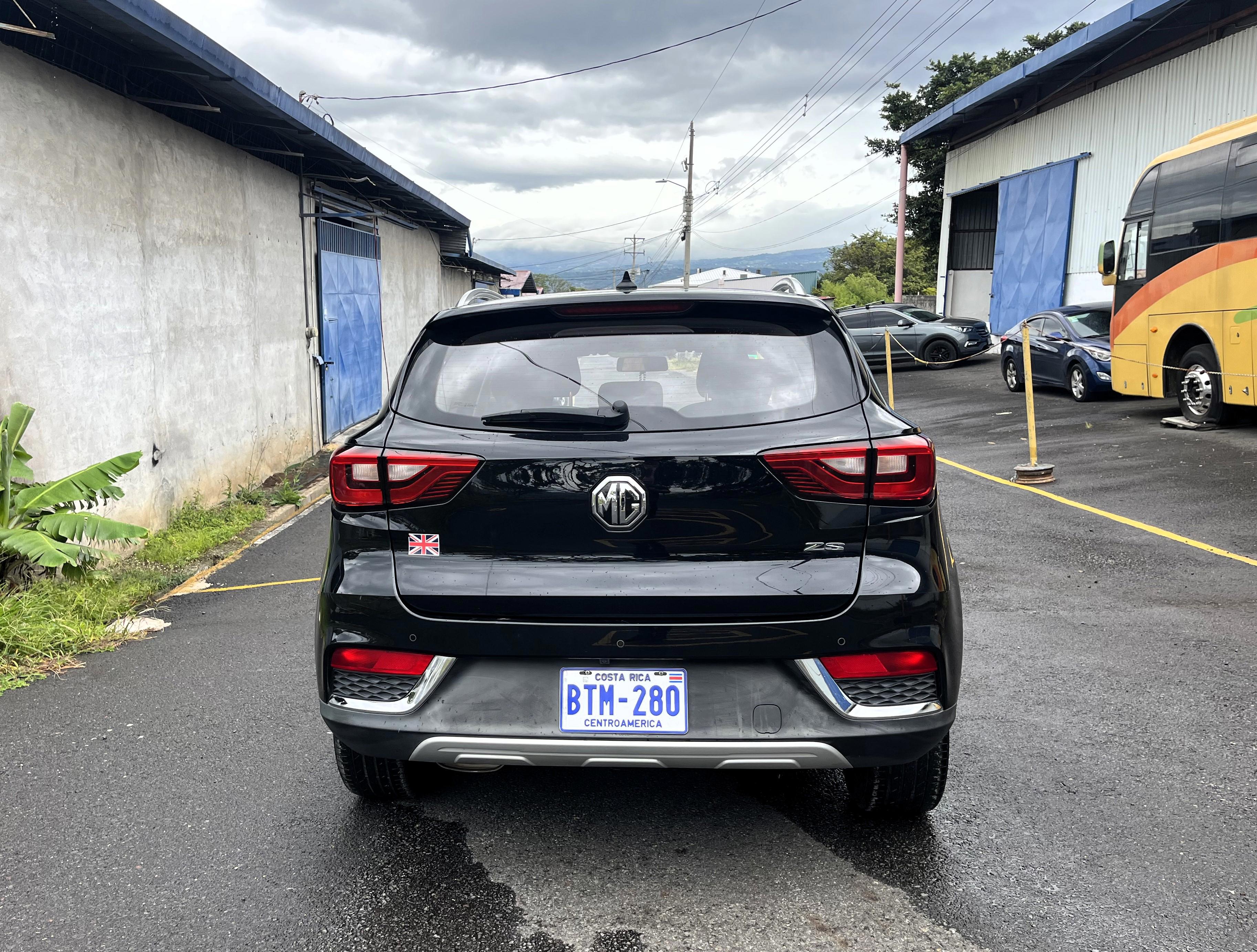 MG ZS COM