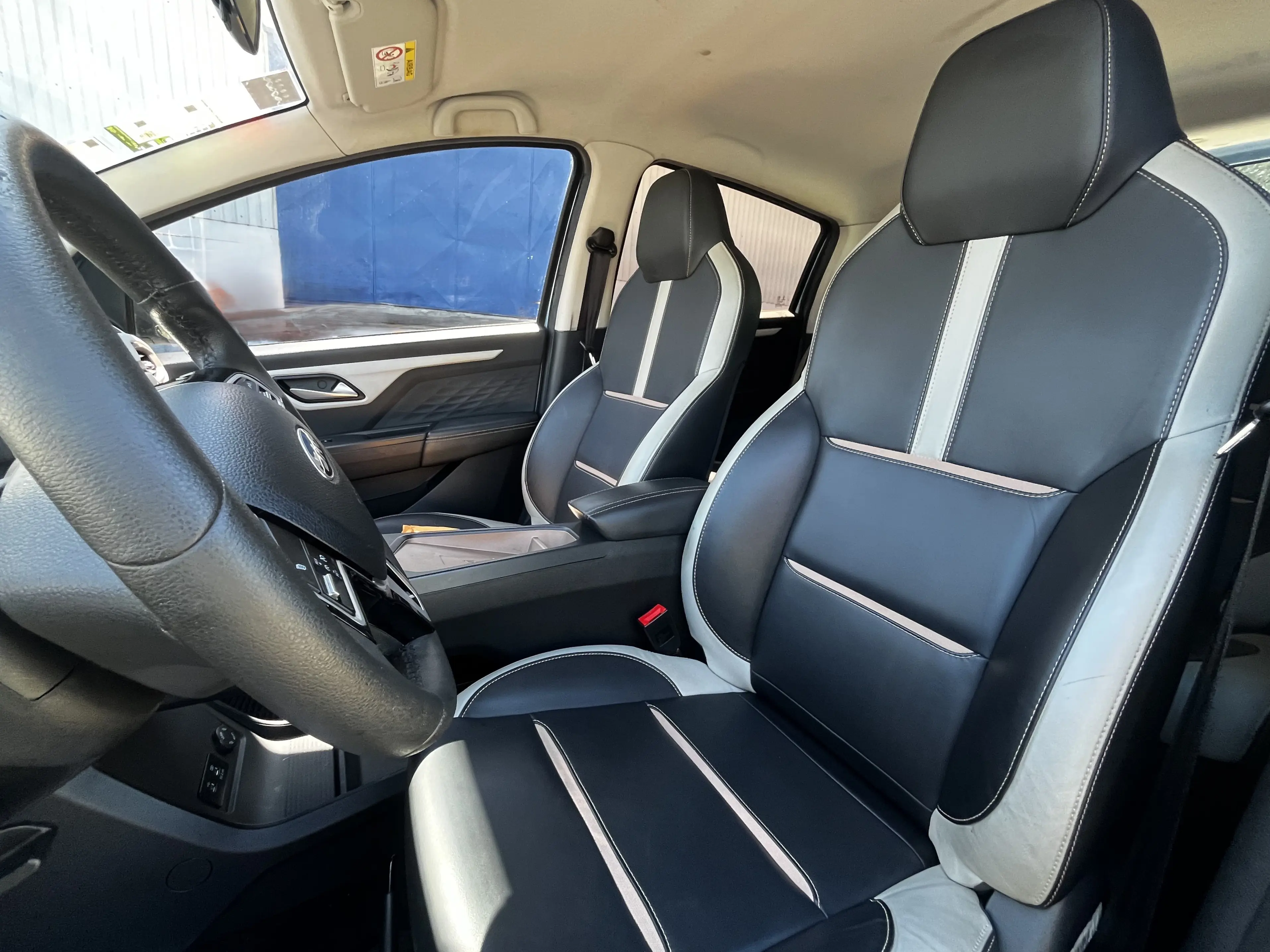 JAC E JS1