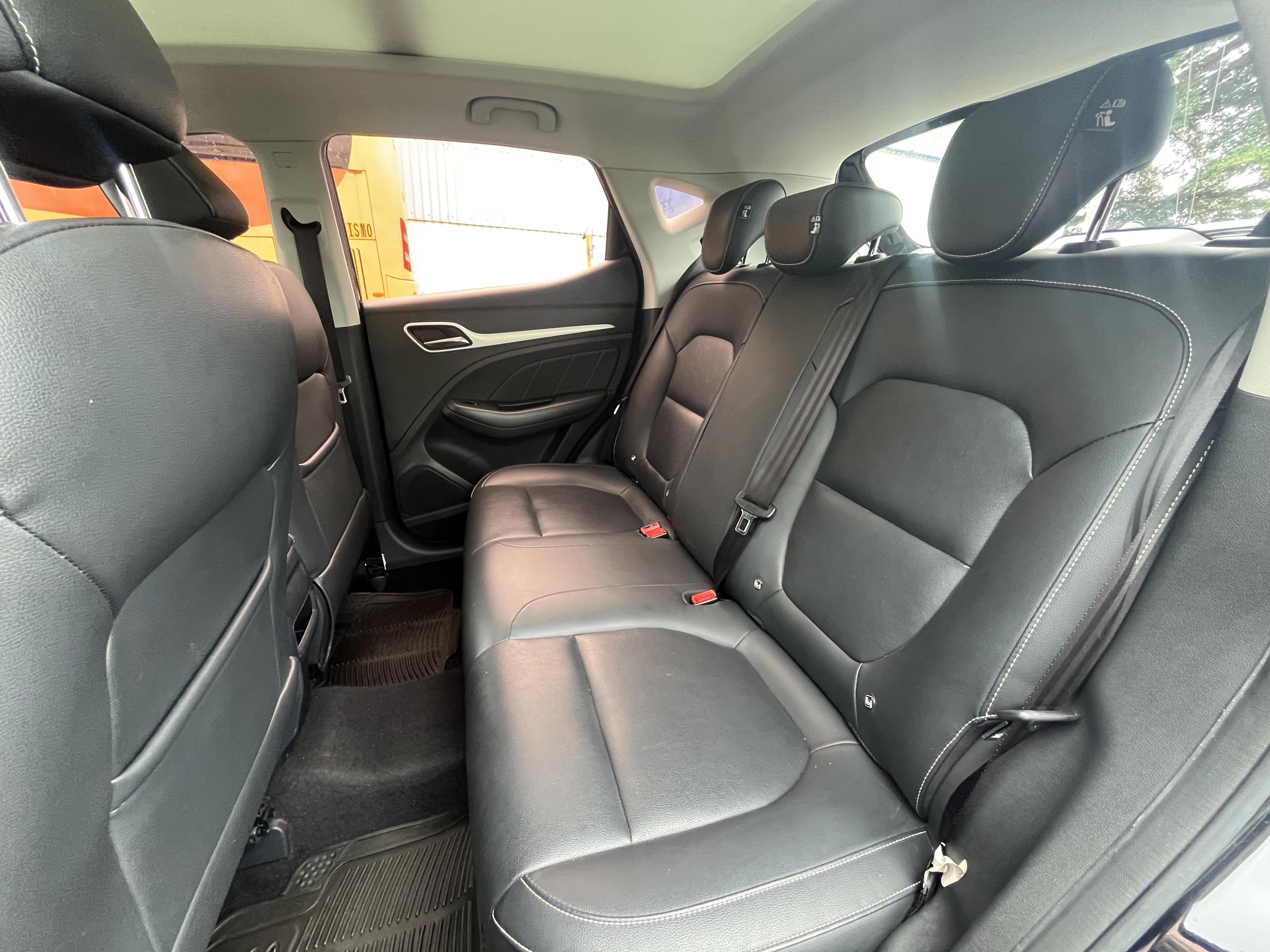 MG ZS COM