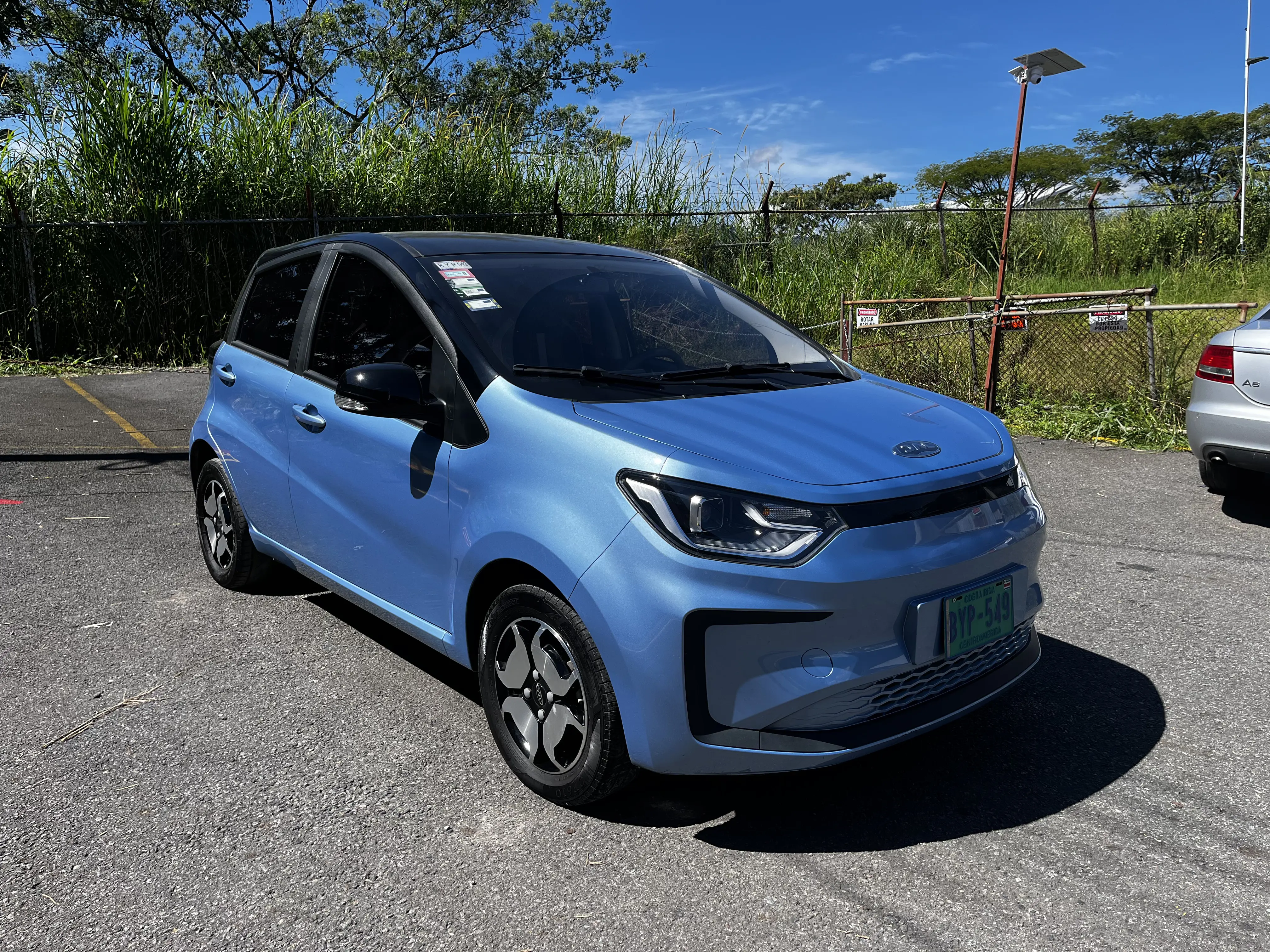 JAC E JS1