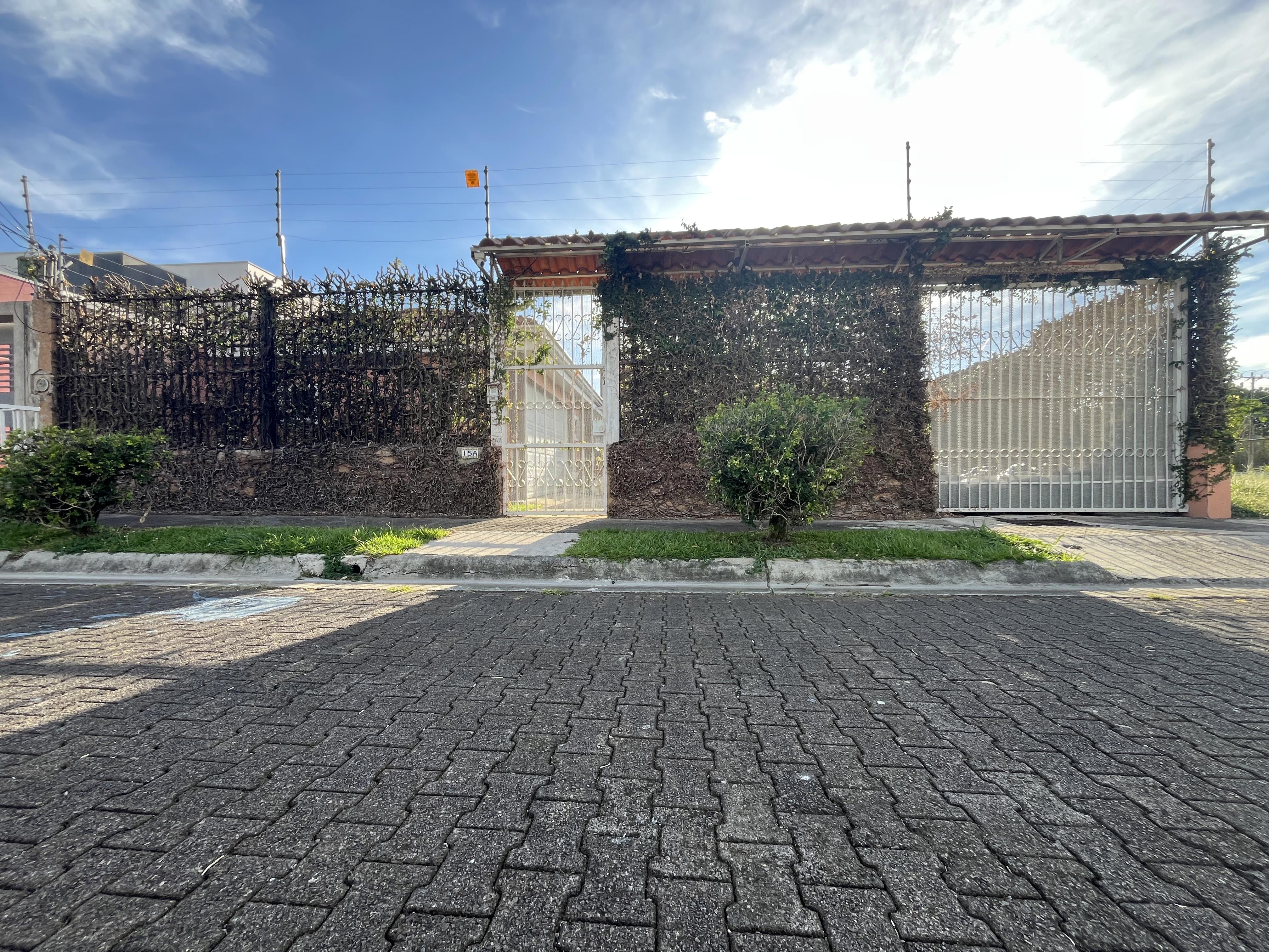 Residencial Lomas de Cariari