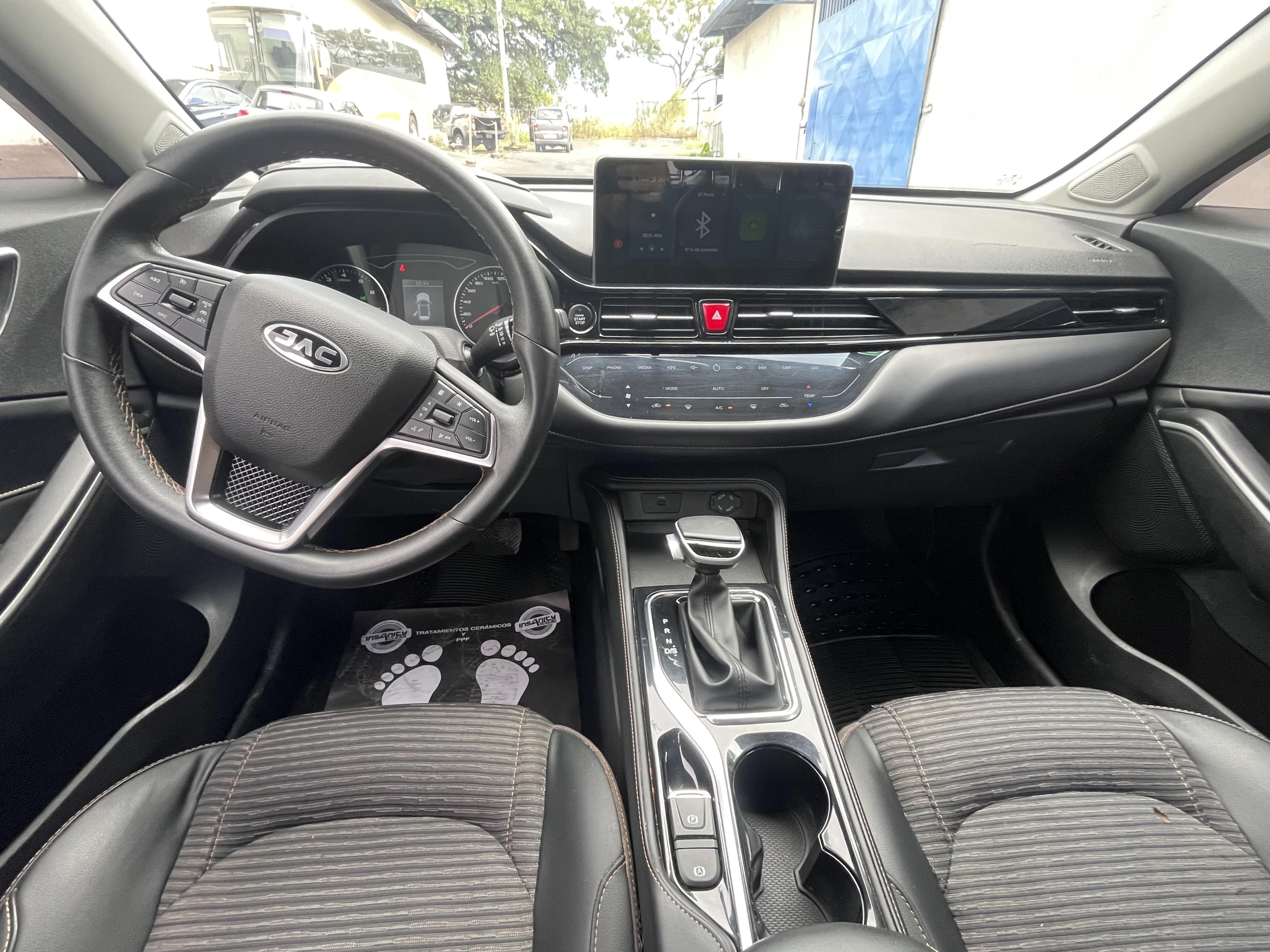 JAC JS4